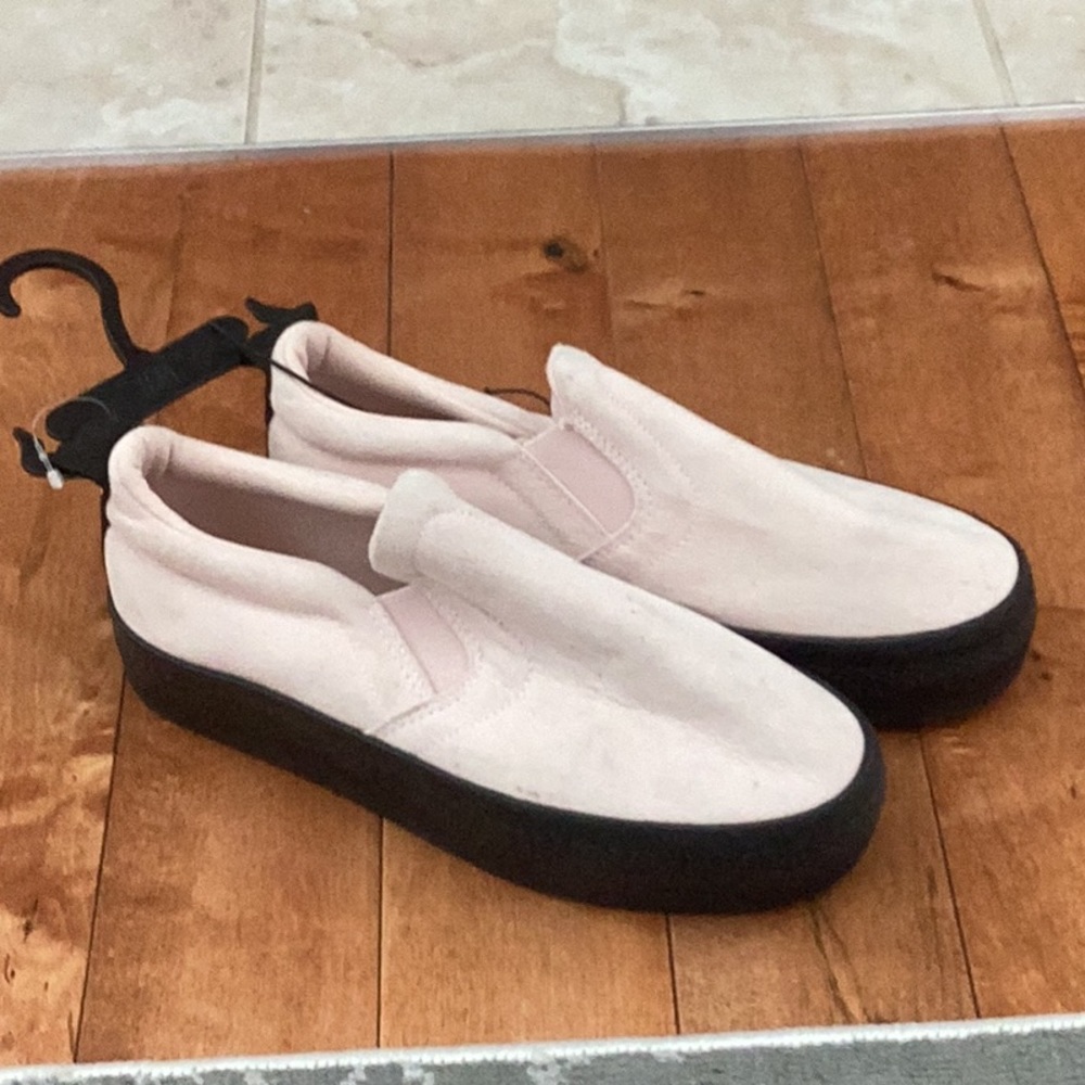 Ballerina pink slip on shoes size 6. Never worn.